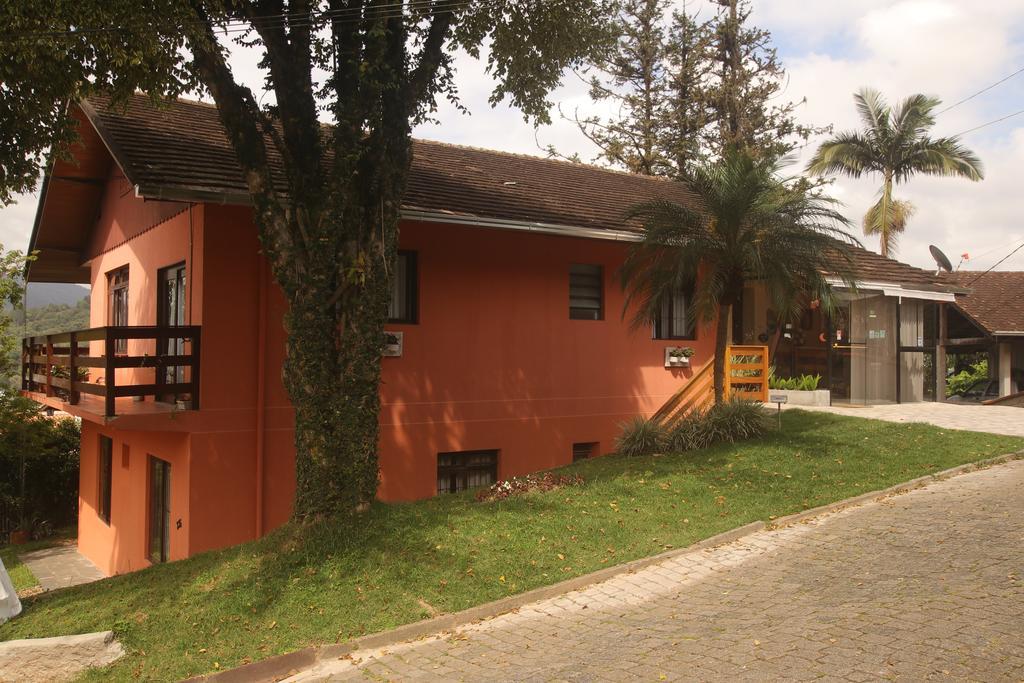 Pousada Brigite & Hostel Blumenau Luaran gambar